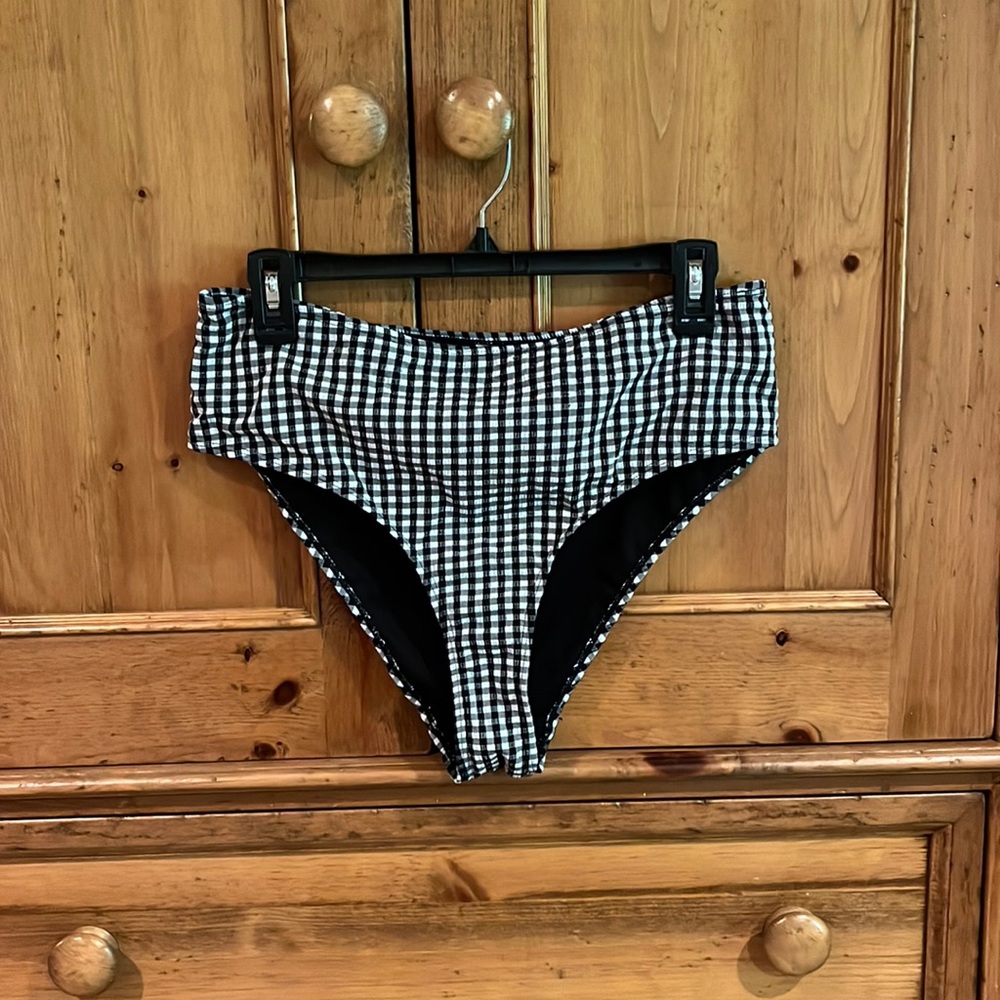 Adorable Warehouse gingham high waisted bathing suit bottoms